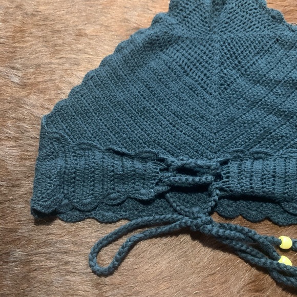 Pacsun Kendall & Kylie Crochet Halter Crop Top - Picture 9 of 12